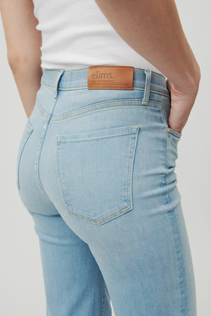 The Malibu Wide Denim Cropped  |  Cloud